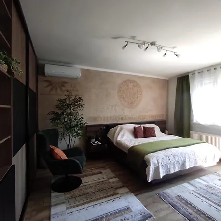 Life Apartment